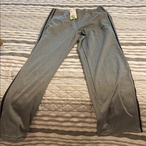 Mens Adidas drifit sweats. Size medium